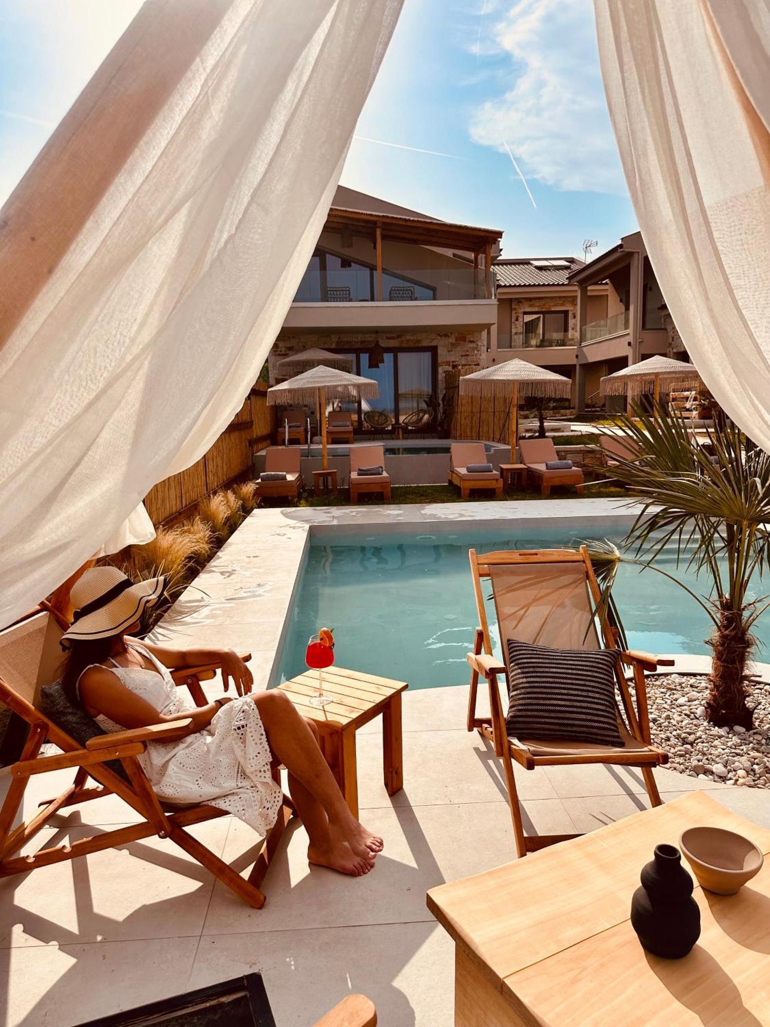 Amo Golden Suites Chrysi Ammoudia Exterior foto