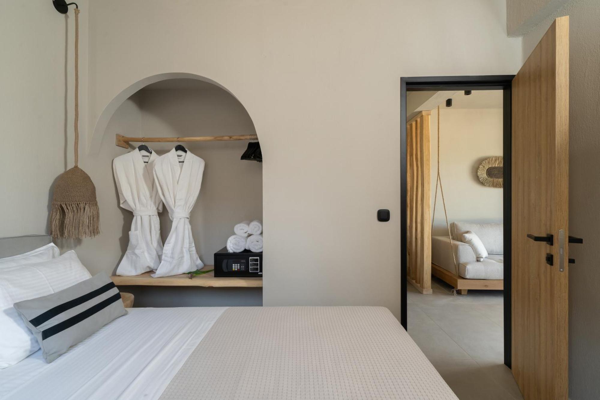 Amo Golden Suites Chrysi Ammoudia Exterior foto