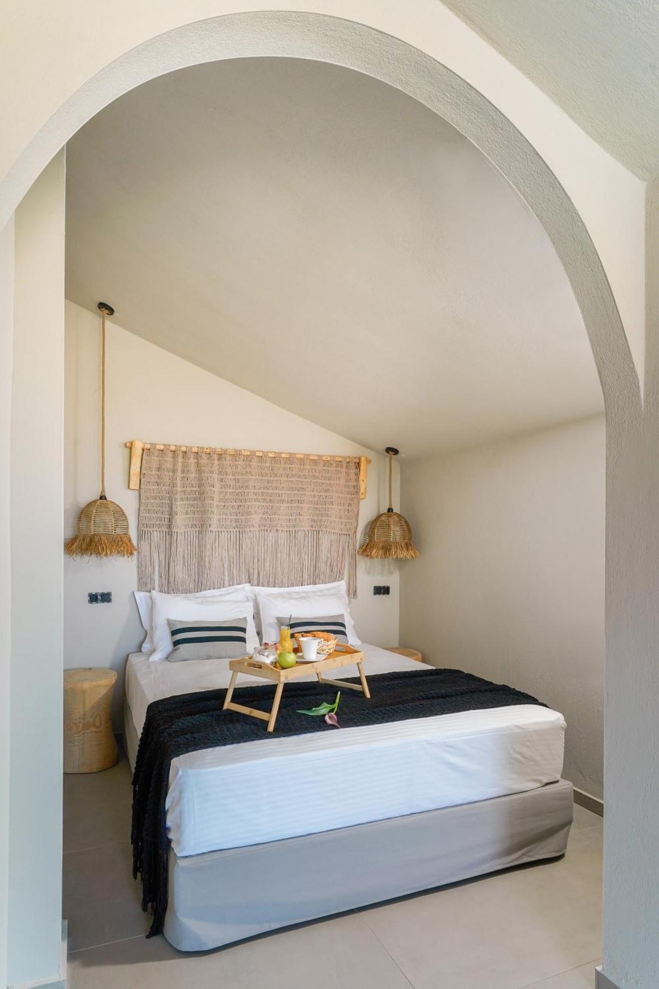 Amo Golden Suites Chrysi Ammoudia Exterior foto