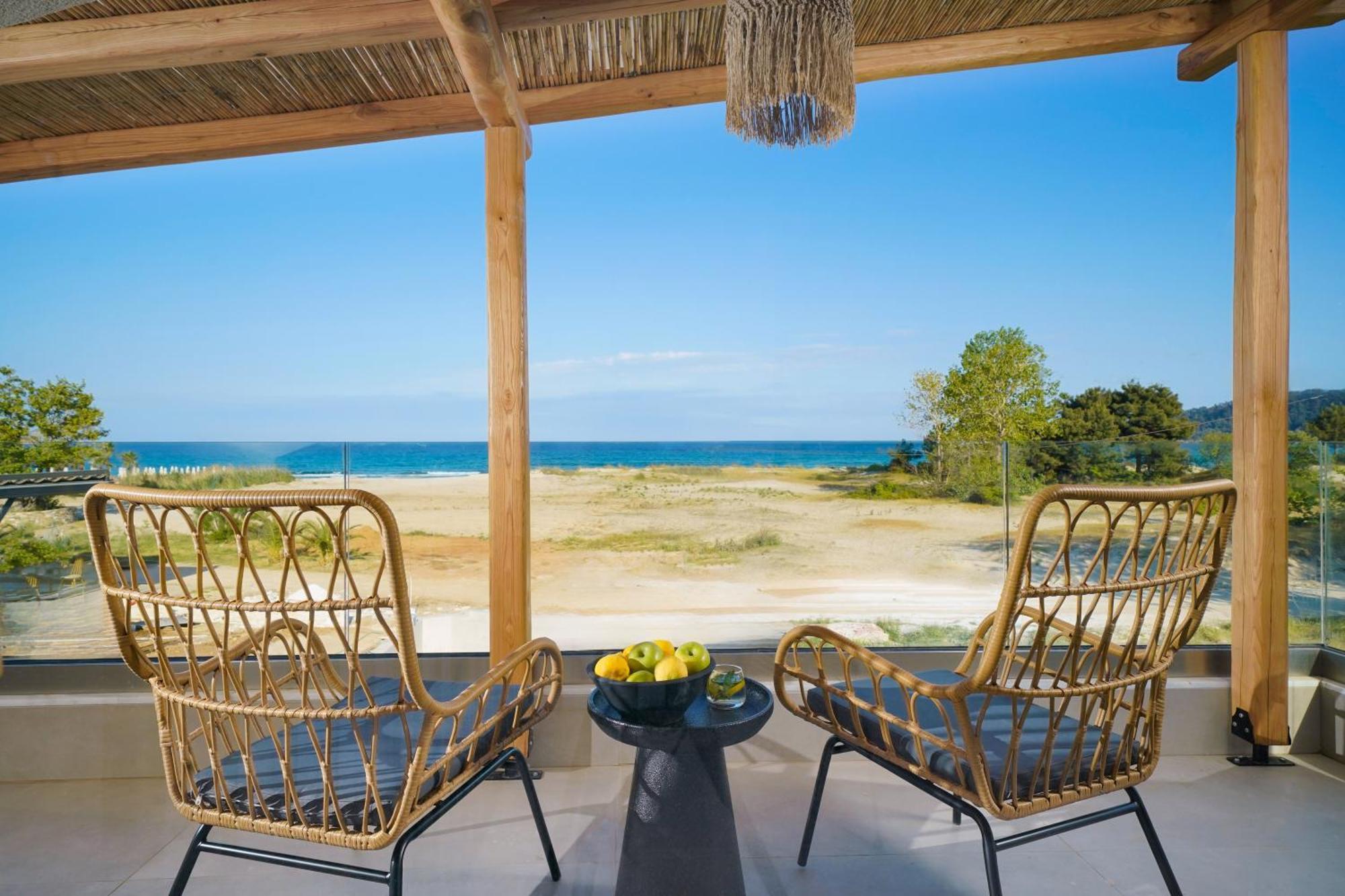 Amo Golden Suites Chrysi Ammoudia Exterior foto