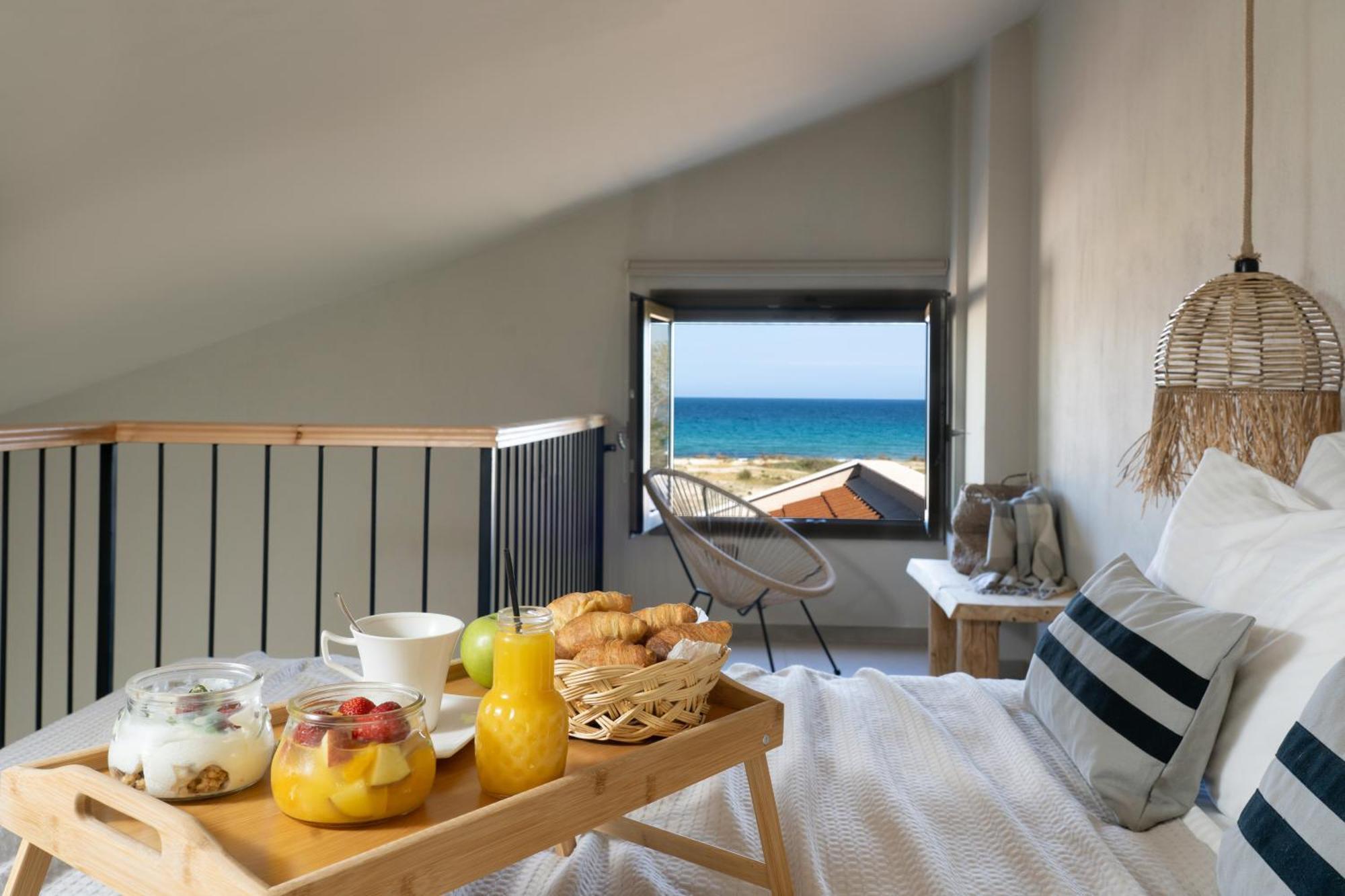 Amo Golden Suites Chrysi Ammoudia Exterior foto