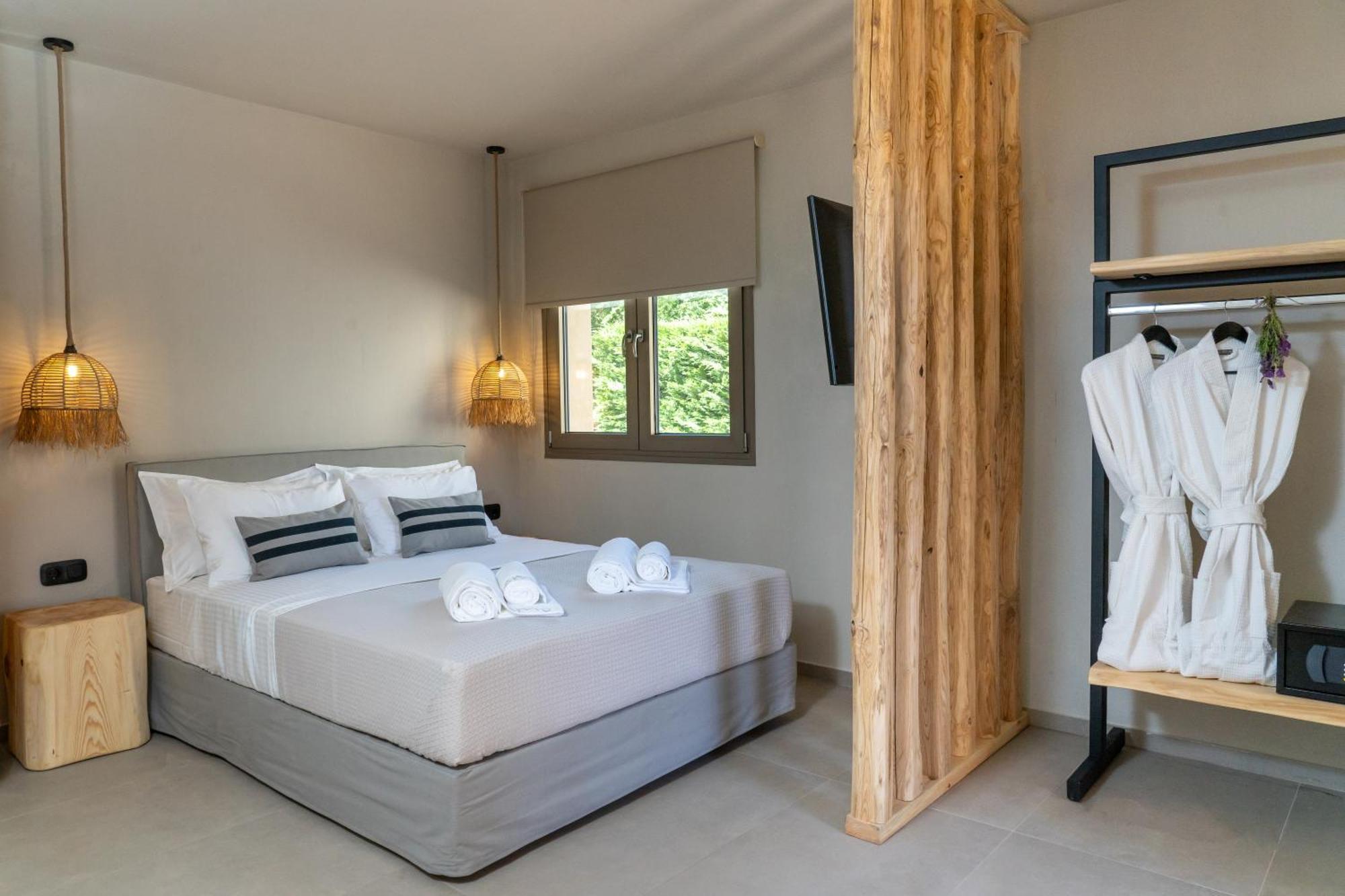 Amo Golden Suites Chrysi Ammoudia Exterior foto